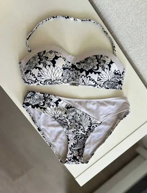 Купальники раздельный S и слитный Calzedonia XS - частное объявление в Калининград