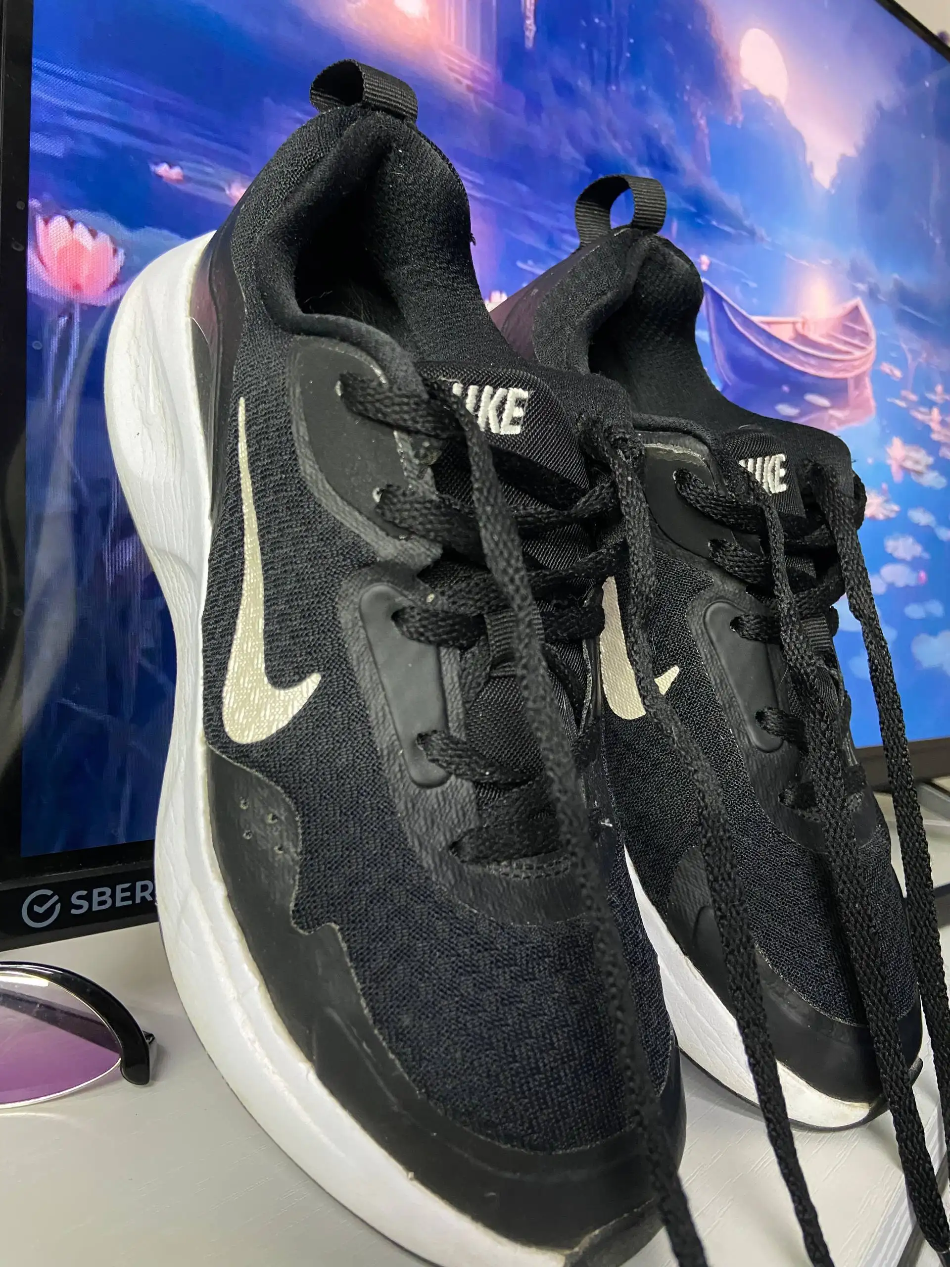 Продам оригинальные кроссовки Nike - Обувь (Одежда) в Калининград
