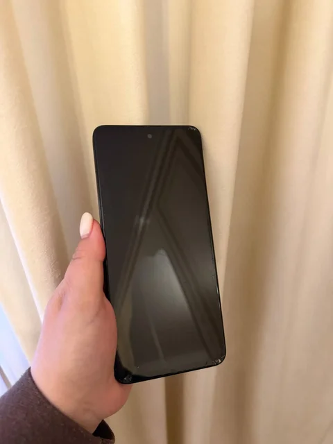 Продам realme c55 с трещиной на экране - частное объявление в Калининград