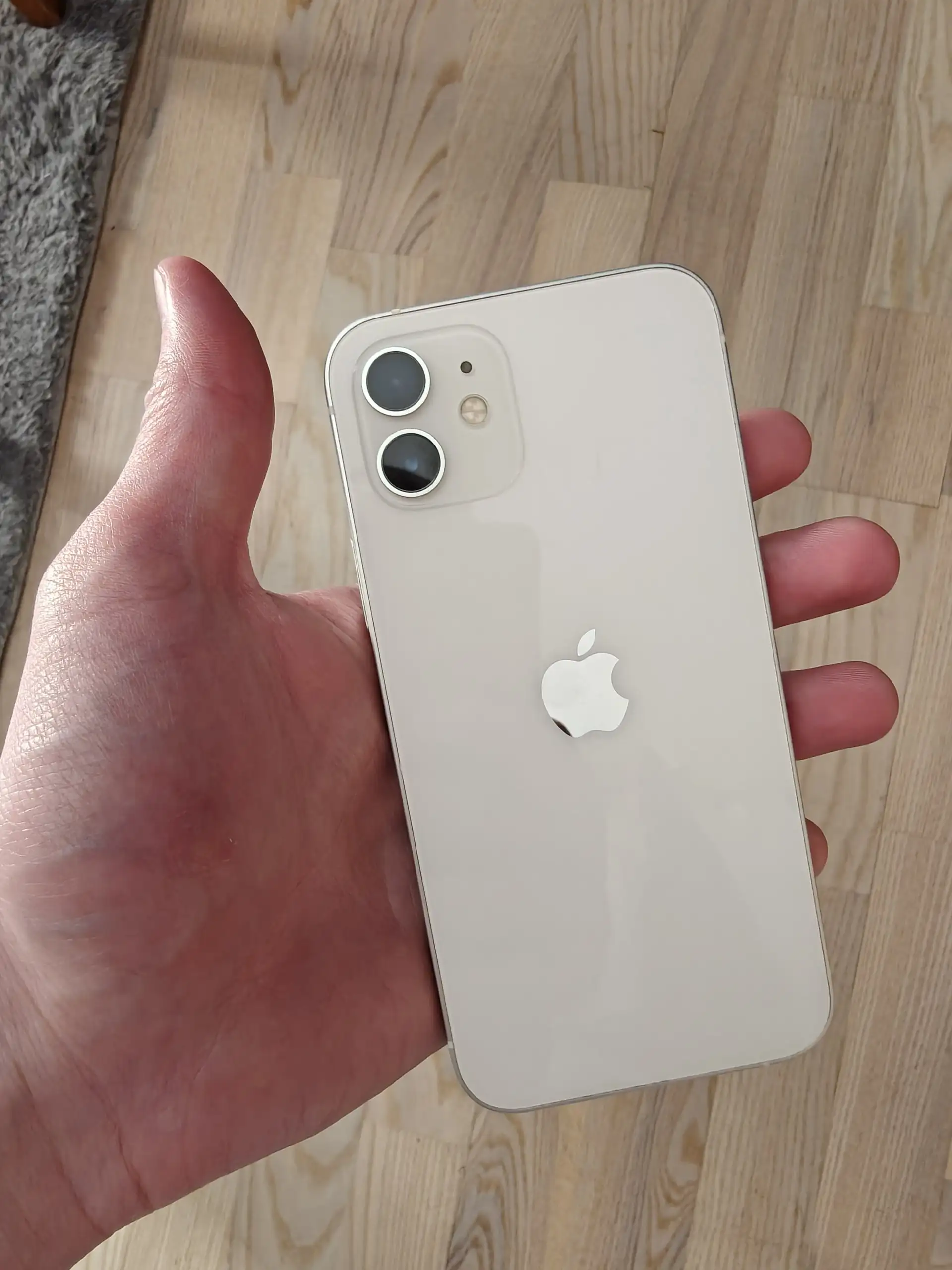 iPhone 12 64GB - Смартфоны и гаджеты (Электроника) в Калининград