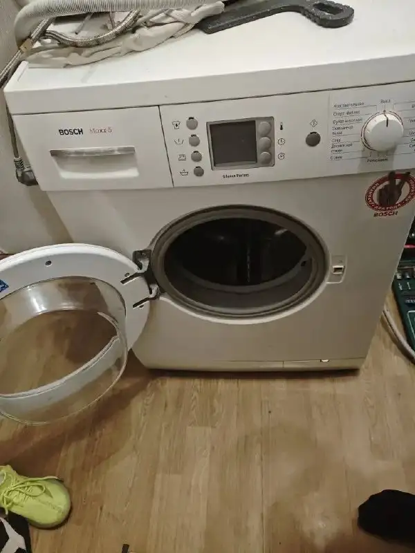 Стиральная машинка Bosch Maxx5 и пылесос Samsung - Электроника (Барахолка) в Калининград