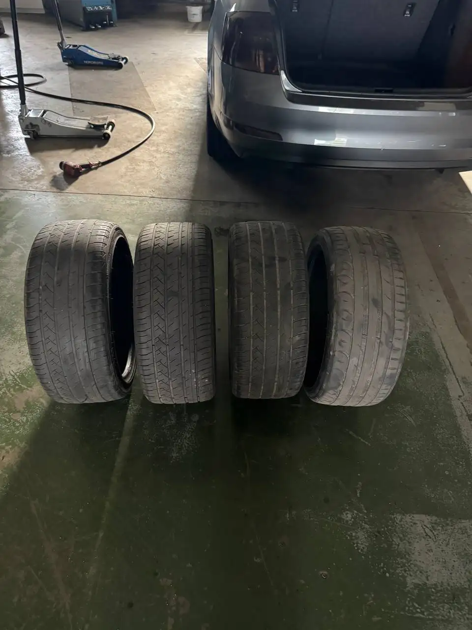 Шины 225/40 R18 на сезон - Шины (Авто) в Калининград