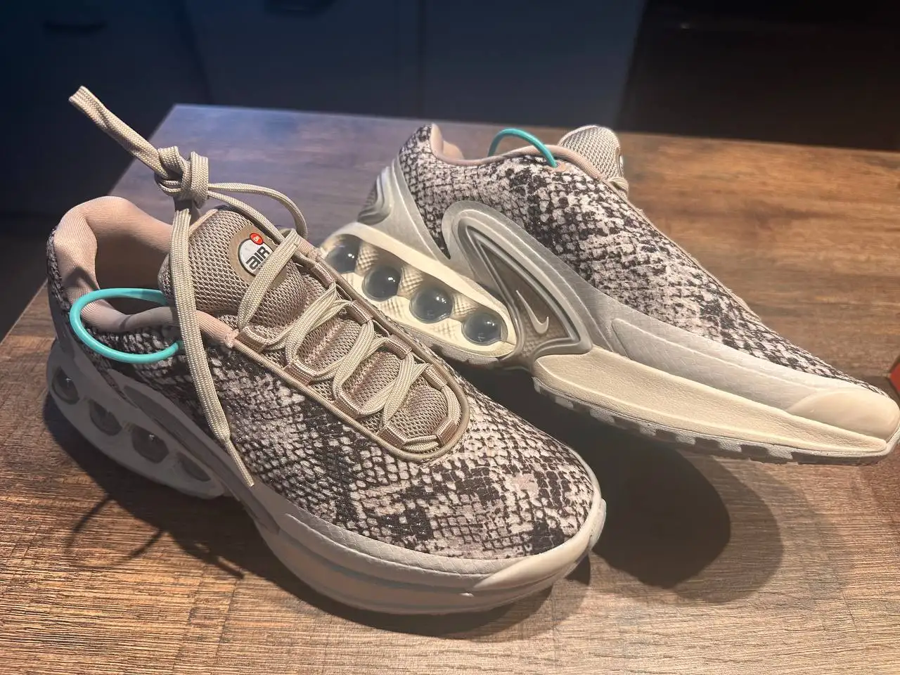 Продам кроссовки Nike DN Snake Skin - Обувь (Одежда) в Калининград