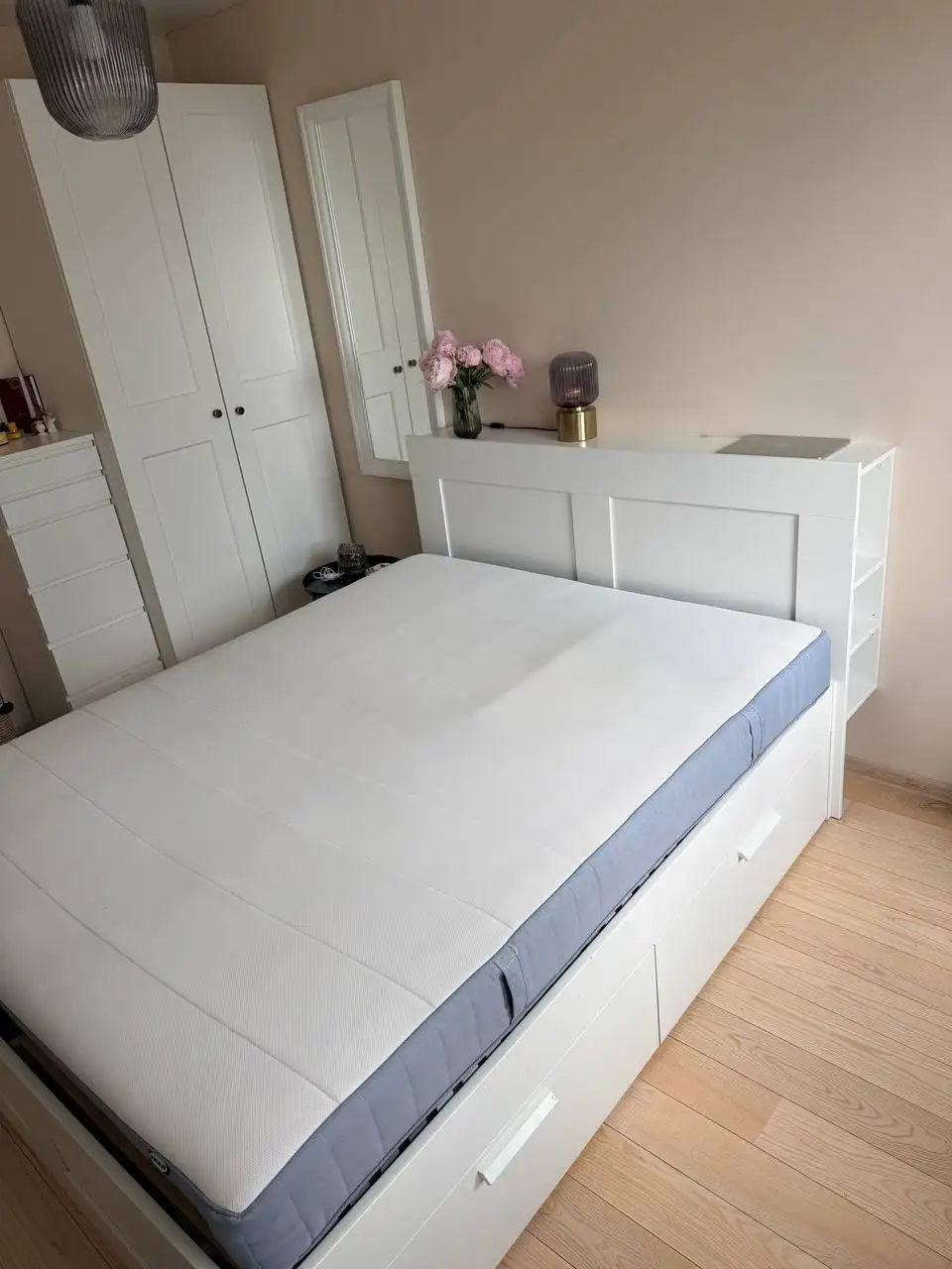 Двухспальная кровать IKEA BRIMNES с матрасом - Мебель (Барахолка) в Калининград