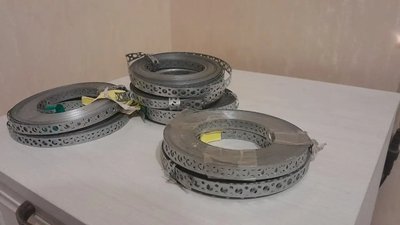 Перфорированная монтажная лента РОСКРЕП LP 12x0.55 мм 25 м - Строительство и ремонт в Калининград