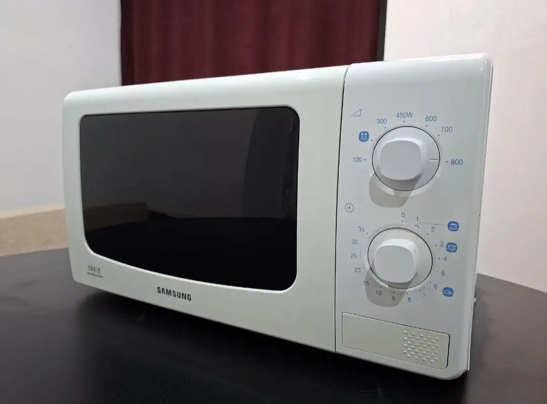 Микроволновая печь Samsung - Микроволновые печи (Электроника) в Калининград