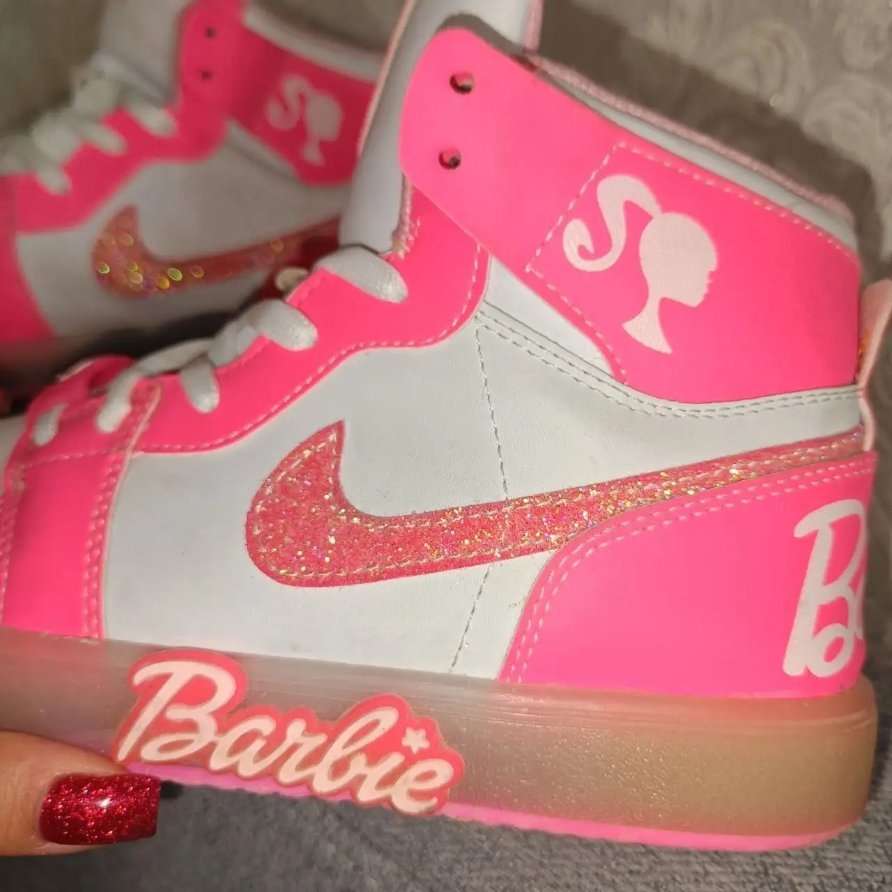 Высокие кроссовки Nike Air Jordan Barbie - Обувь (Одежда) в Калининград