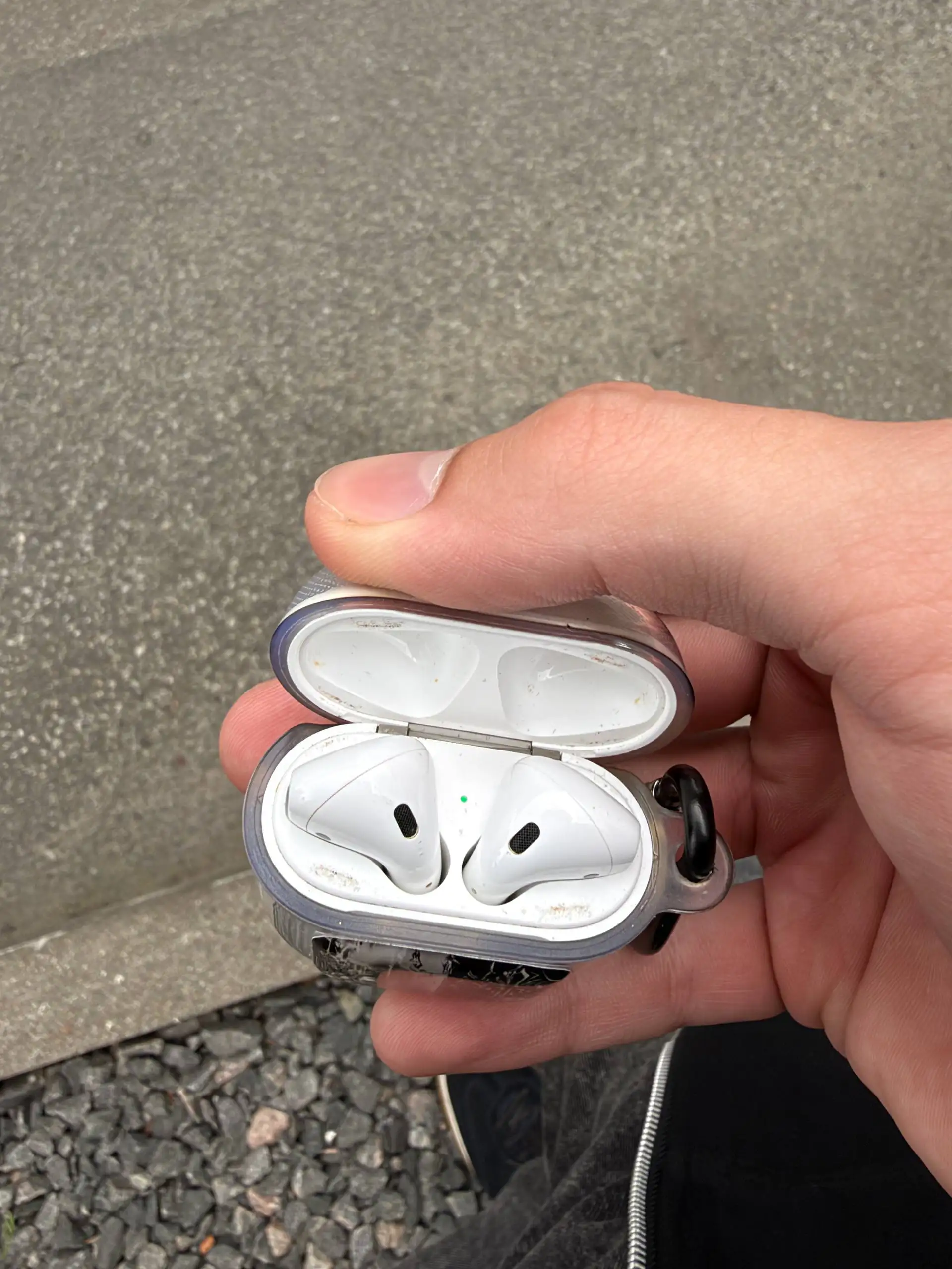 AirPods 2 оригинал - Наушники (Электроника) в Калининград