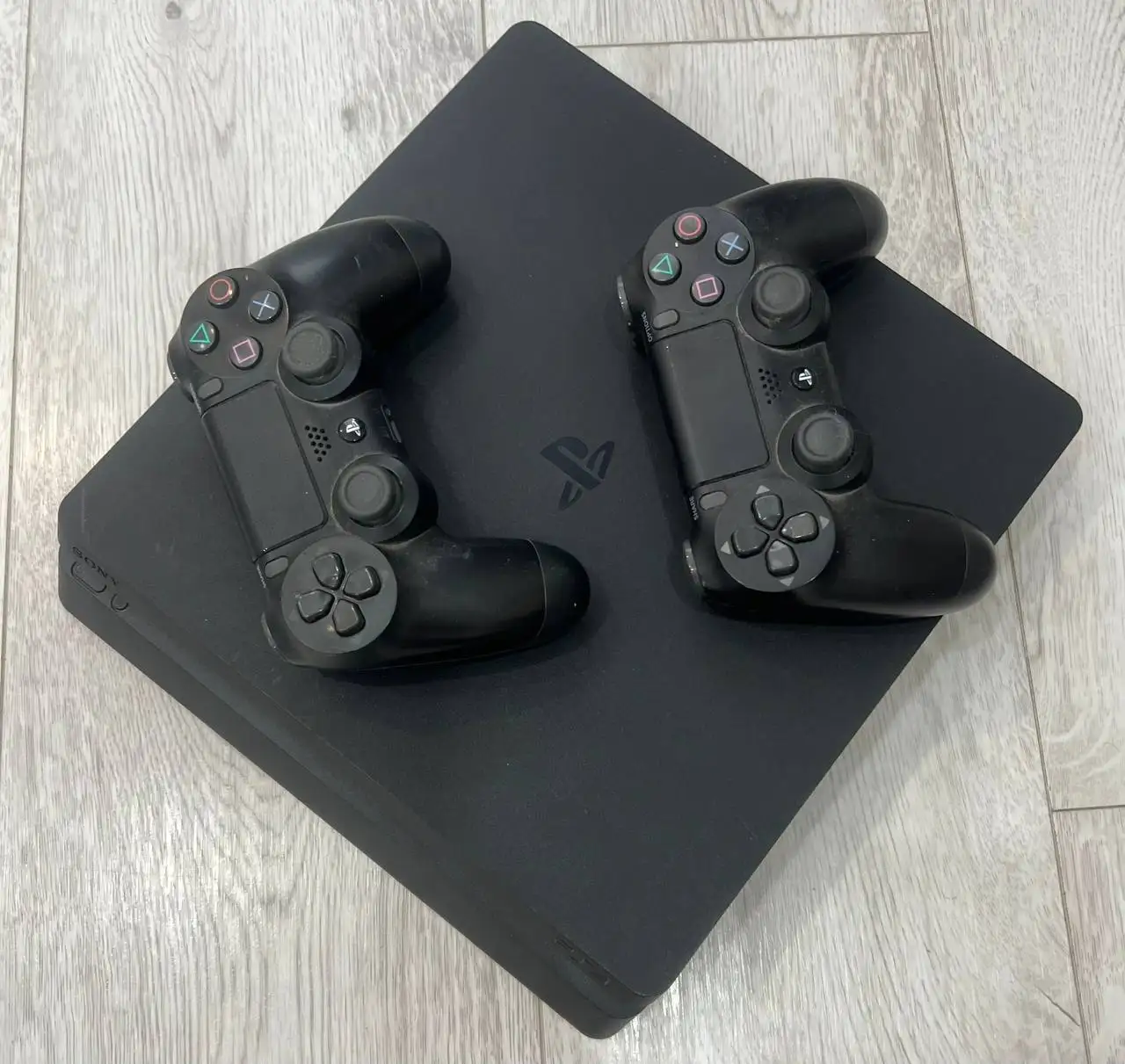 Продам PS4 500gb - Игровая консоль (Электроника) в Калининград