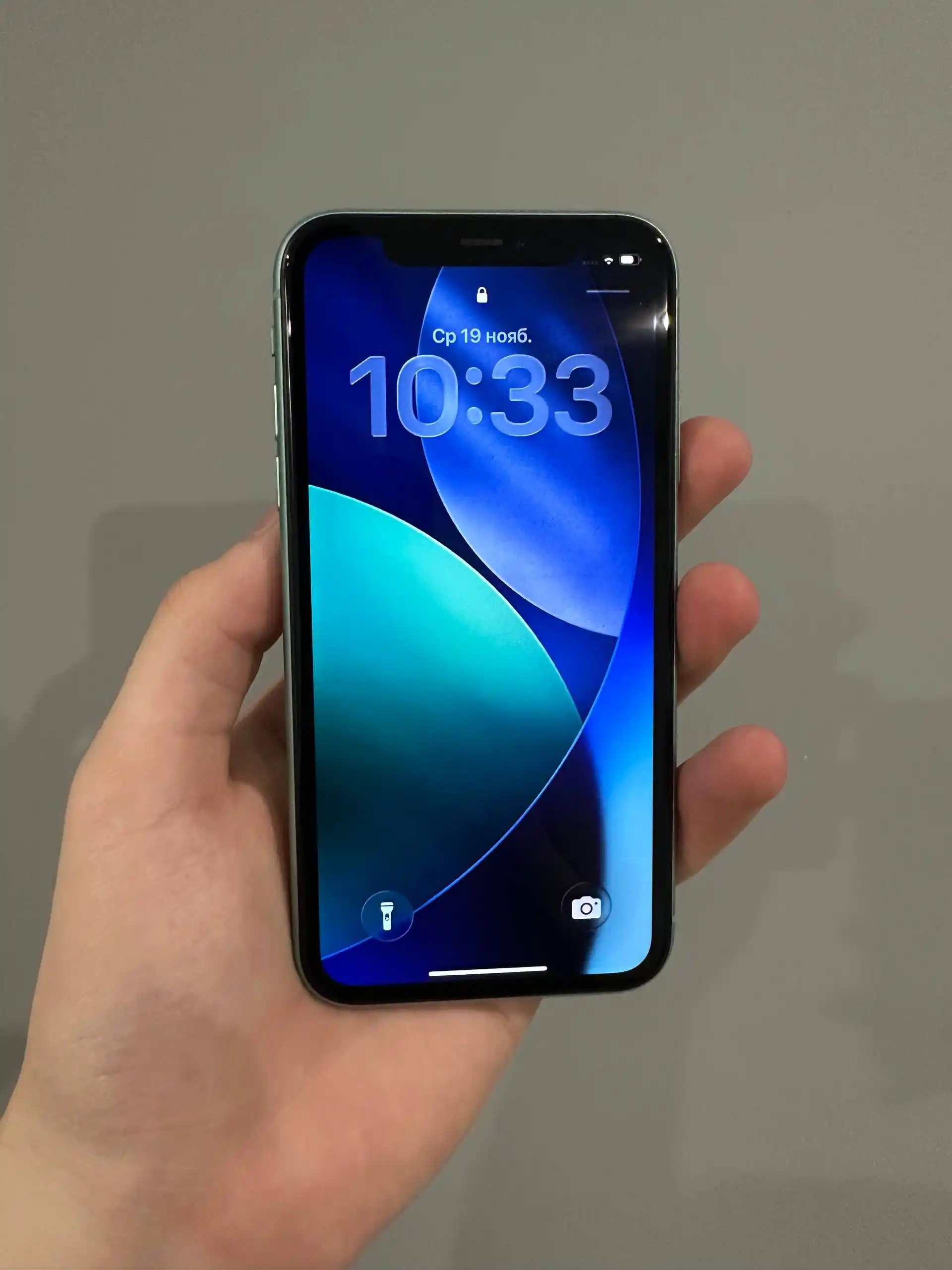 Продам IPhone 11 на 64Гб