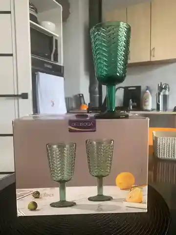 Новый набор ярких зелёных бокалов - частное объявление в Калининград