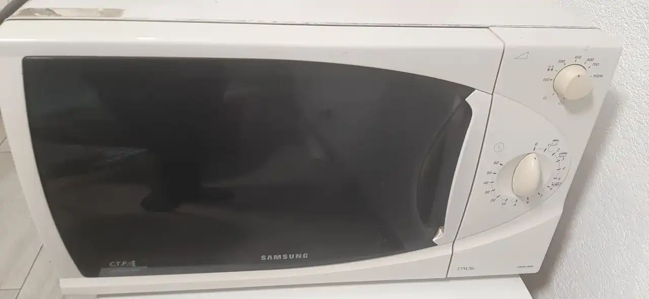 Микроволновка Samsung в отличном состоянии