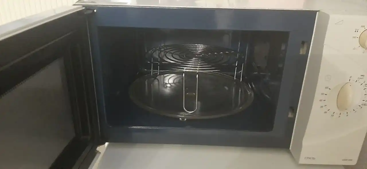 Микроволновка Samsung в отличном состоянии