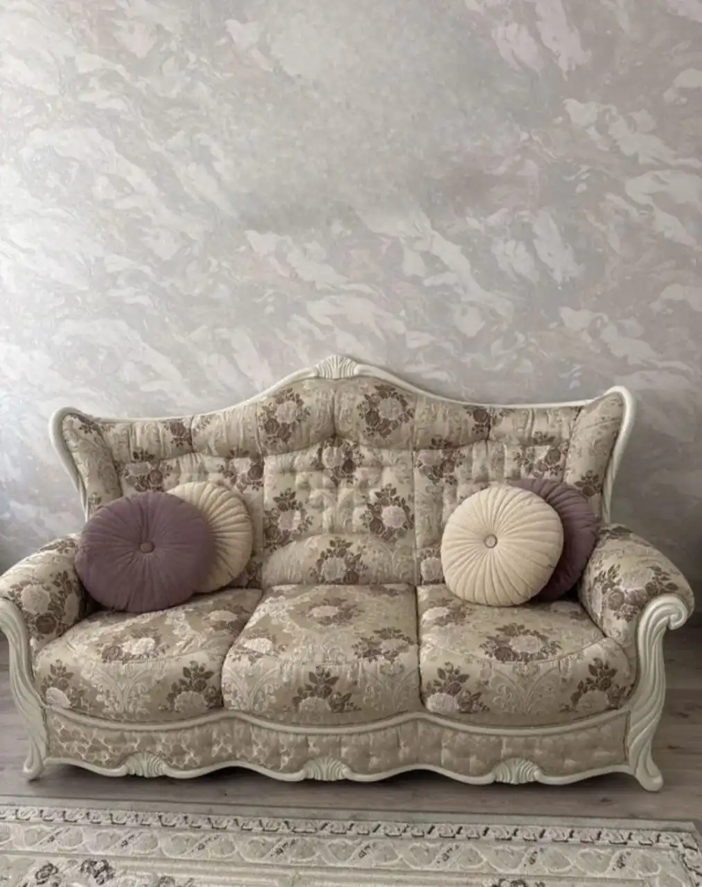 Продаётся комплект мягкой мебели