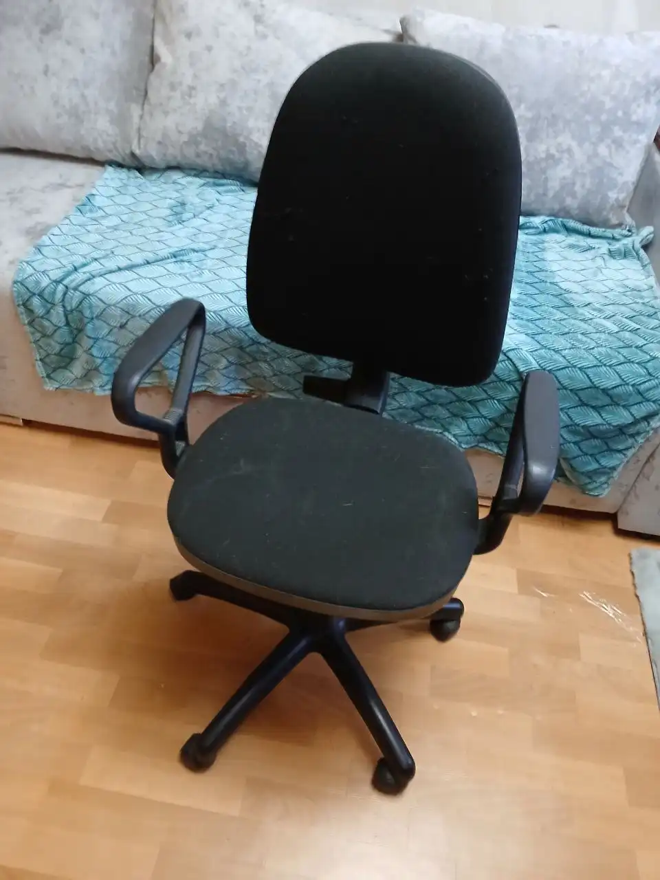 Продам на Нарвской