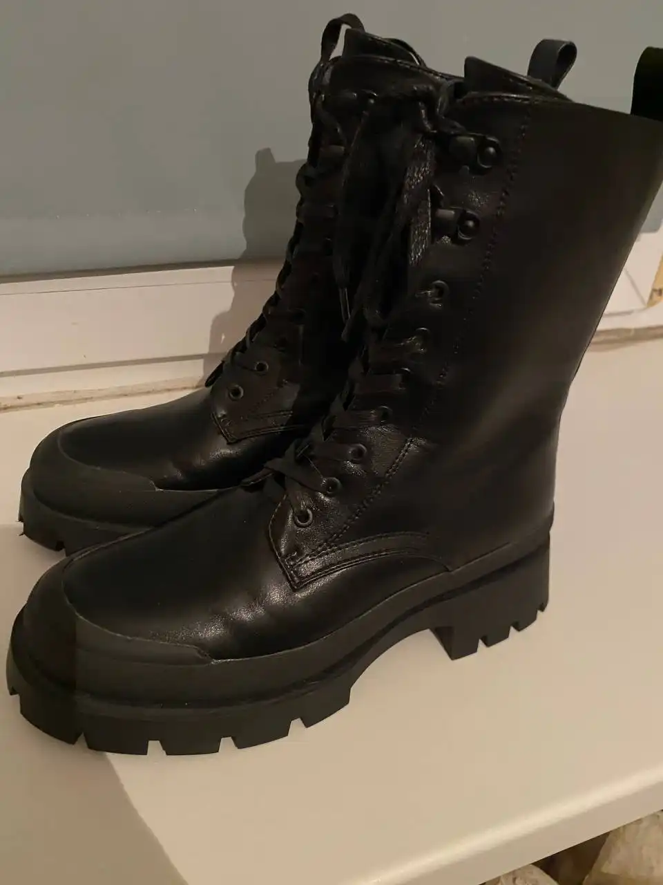 Новые зимние ботинки 38 размер