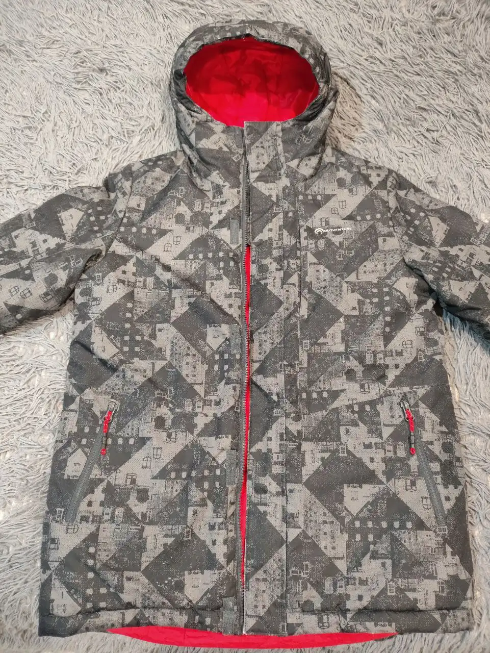 Две куртки для мальчика от Outventure