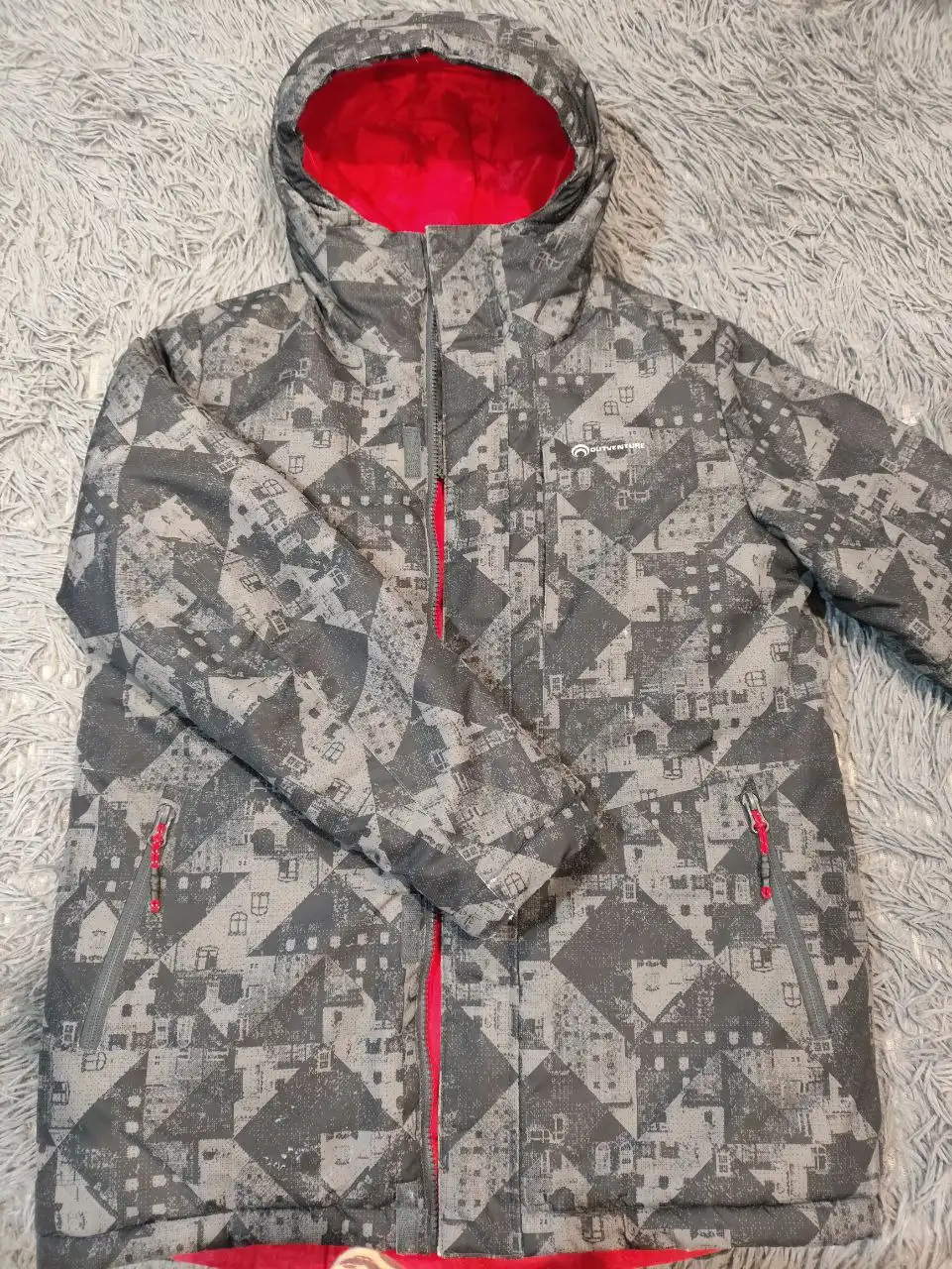 Две куртки для мальчика от Outventure