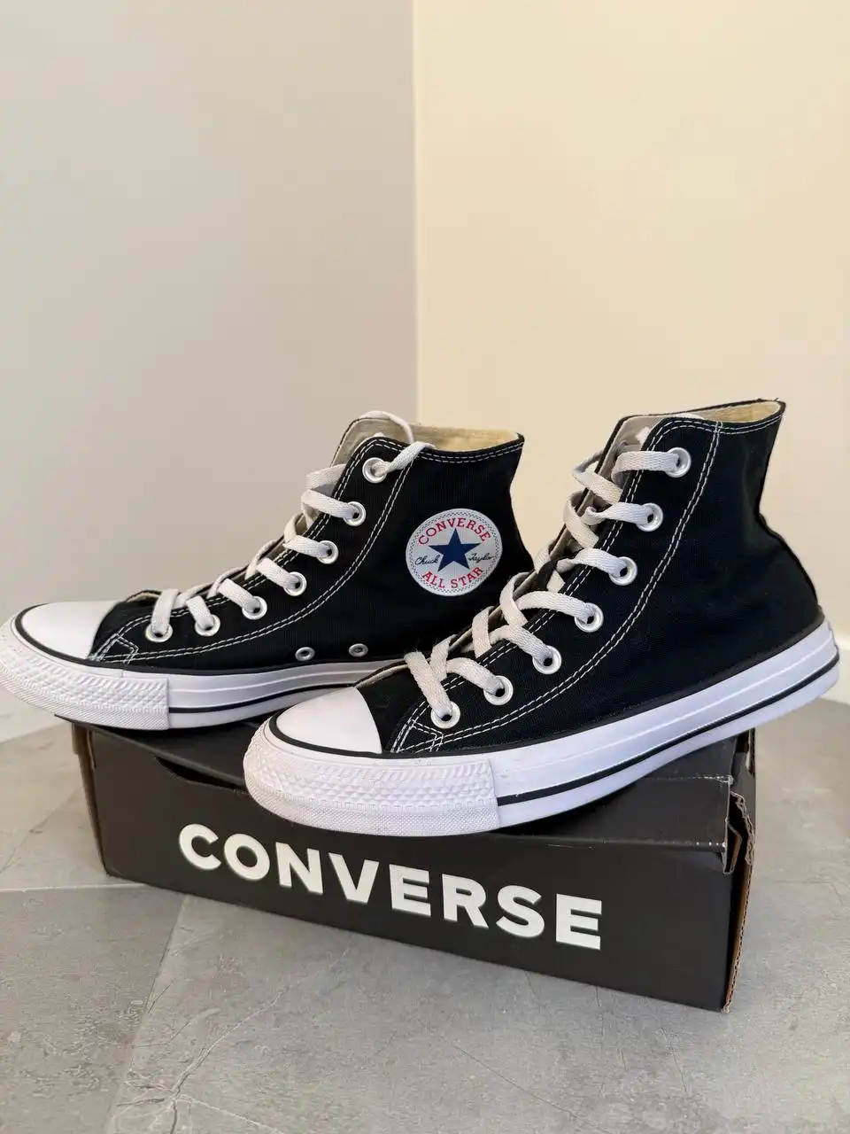 Продажа кед 38 размера