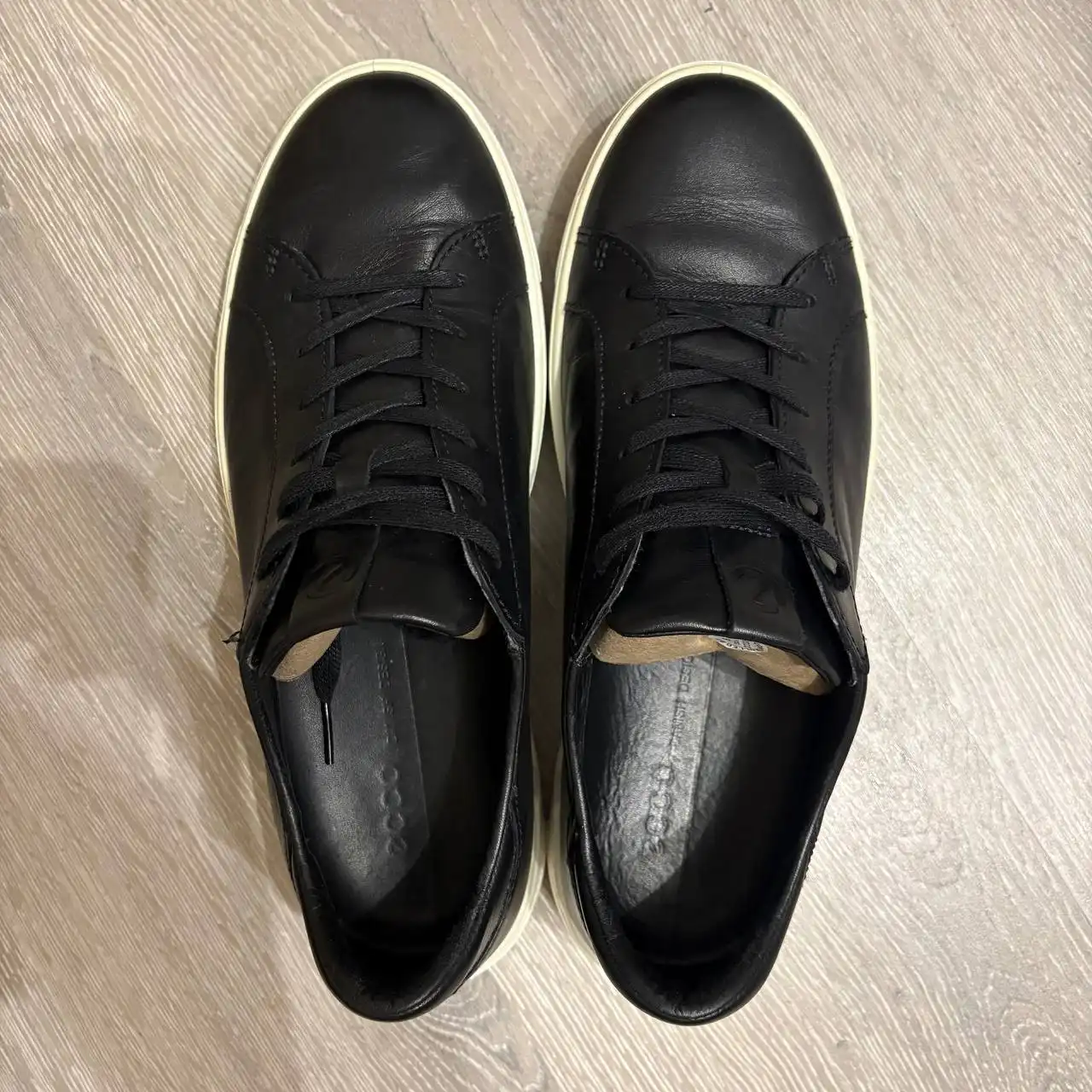 Кожаные кеды Ecco Street tray M размер 43