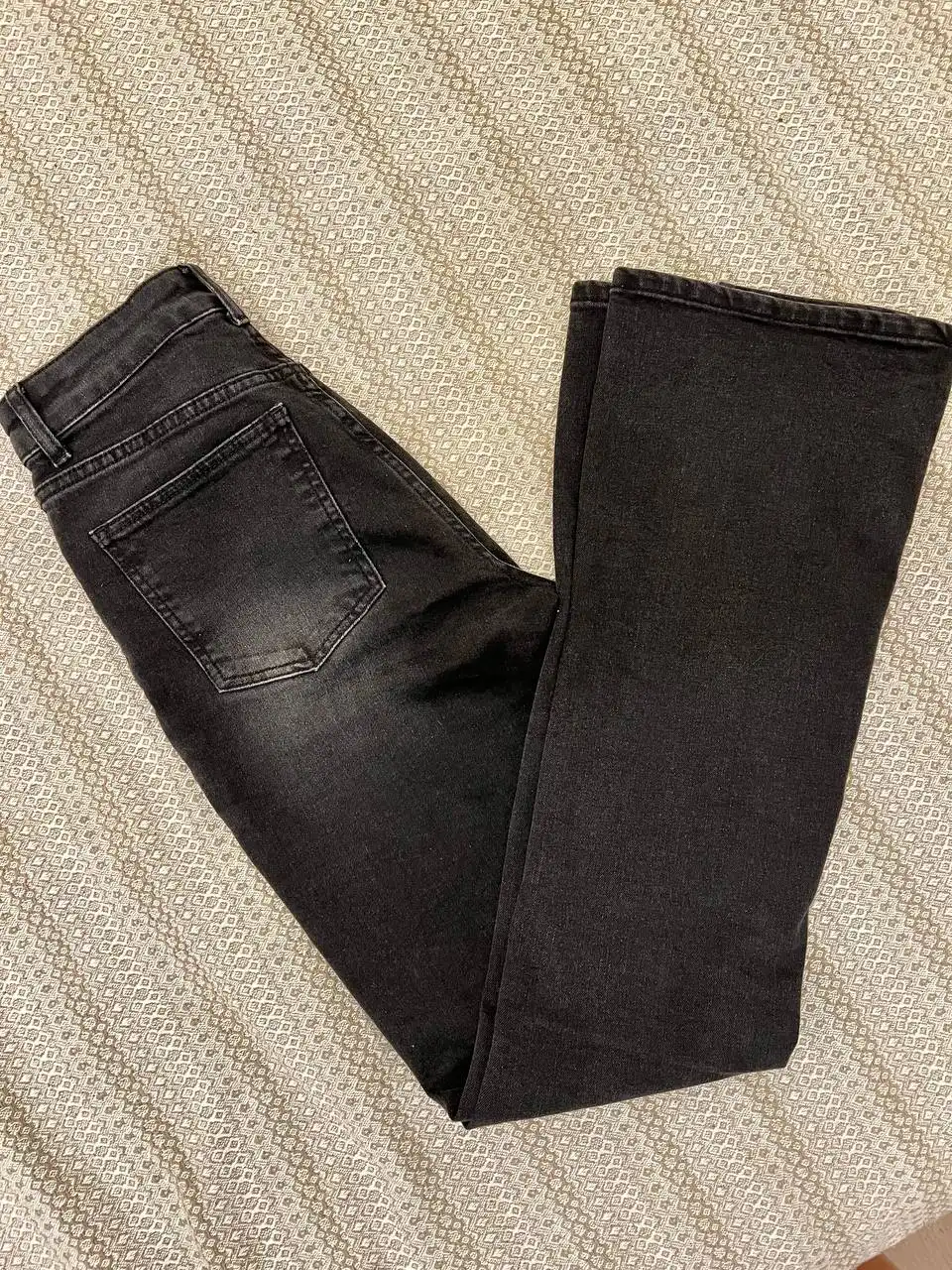 Продам джинсы Zarina 44 размер