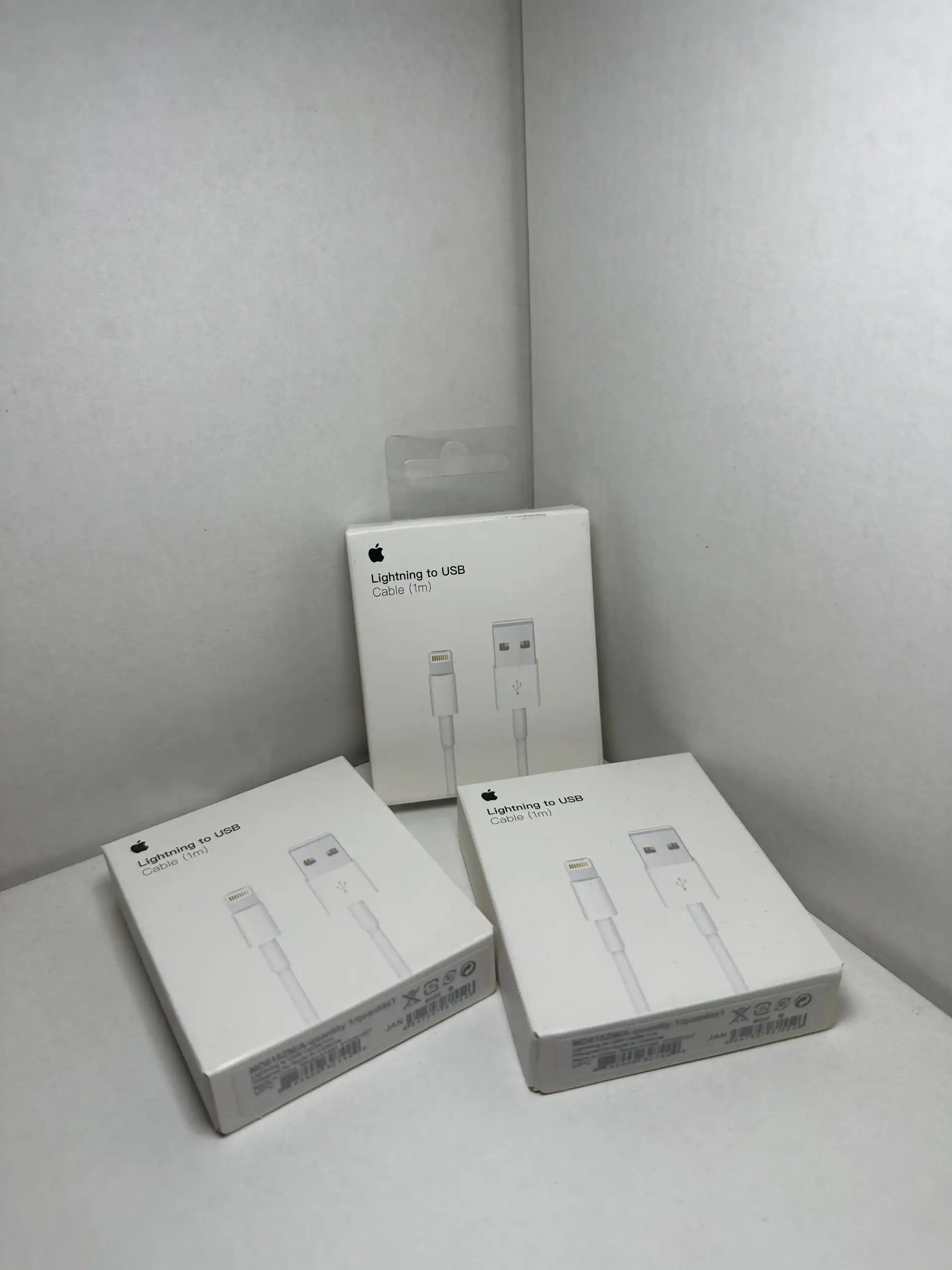 Продажа новых качественных реплик Apple AirPods Pro 2, AirPods Pro 3, проводов и зарядок Magsafe