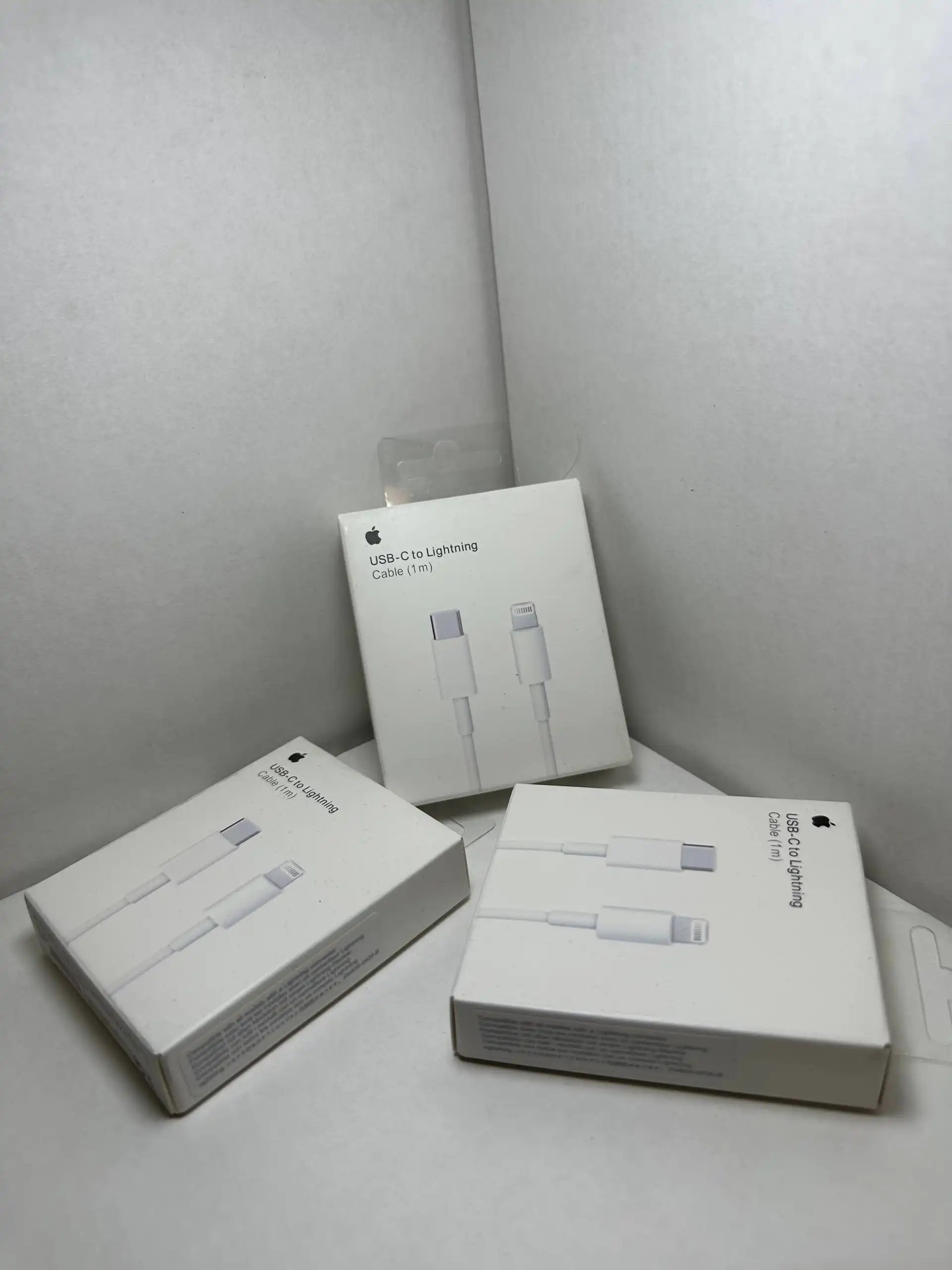 Продажа новых качественных реплик Apple AirPods Pro 2, AirPods Pro 3, проводов и зарядок Magsafe