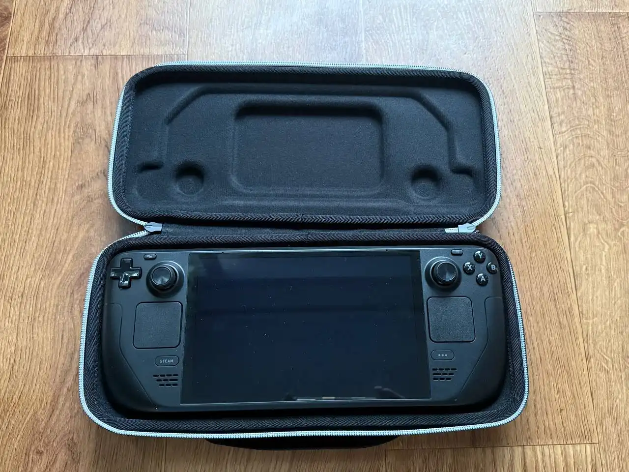 Steam Deck OLED 512 ГБ в идеальном состоянии