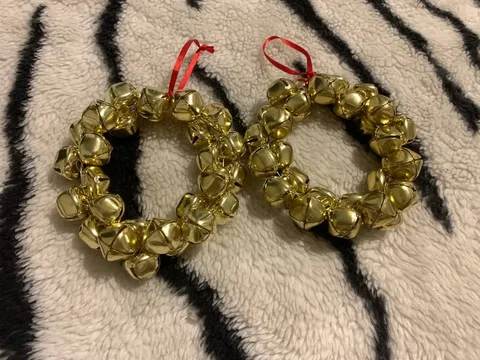 Золотистые веночки из бубенчиков Sinsay, 2 шт. - частное объявление в Калининград