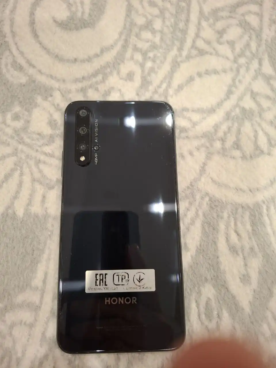 Продам телефон Honor 20 Pro 8/128