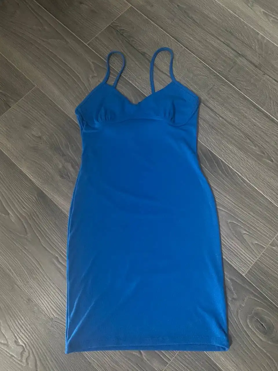 Продажа платьев мини и макси