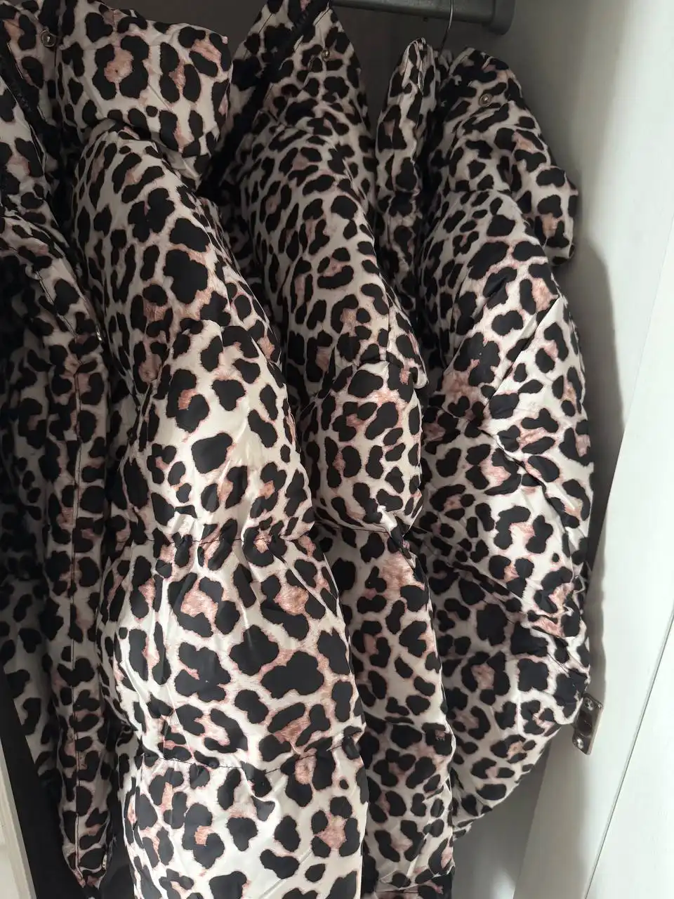 Курточка леопард на кулиске