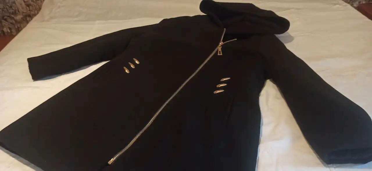 Продам женское зимнее полупальто