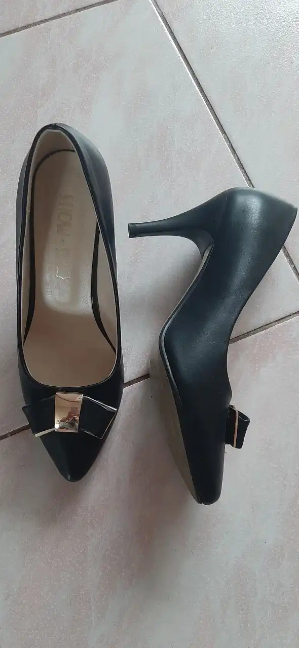 Туфли новые размер 36-37