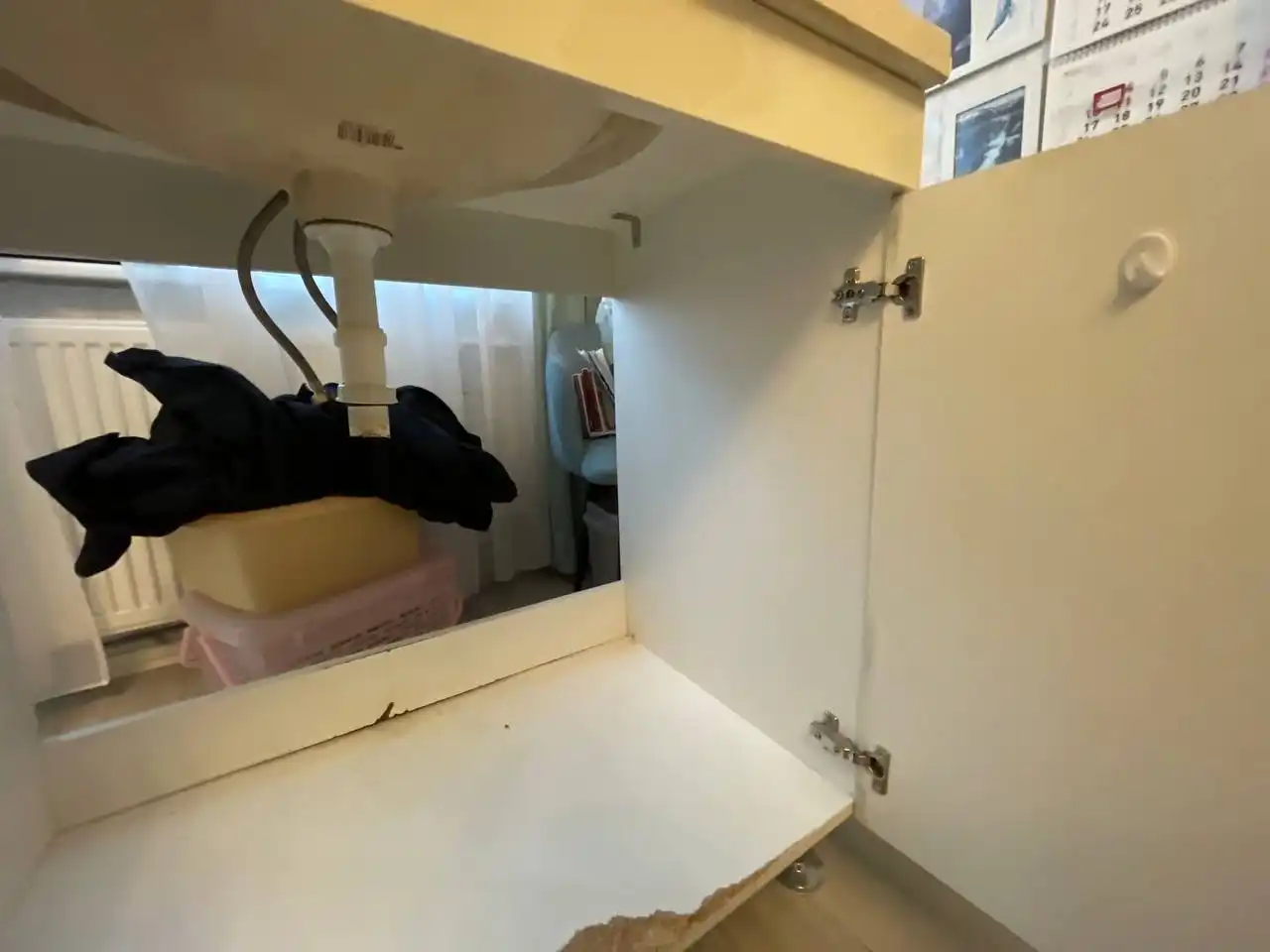 Продажа ванны, тумбы, раковины и стекла после демонтажа