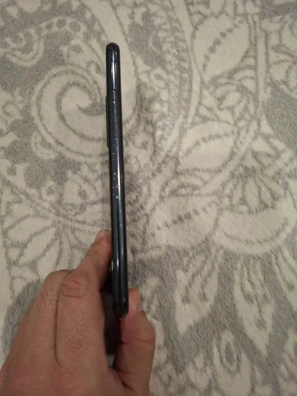 Продам Хонор 20 про 8/128 с камерой 50 мп