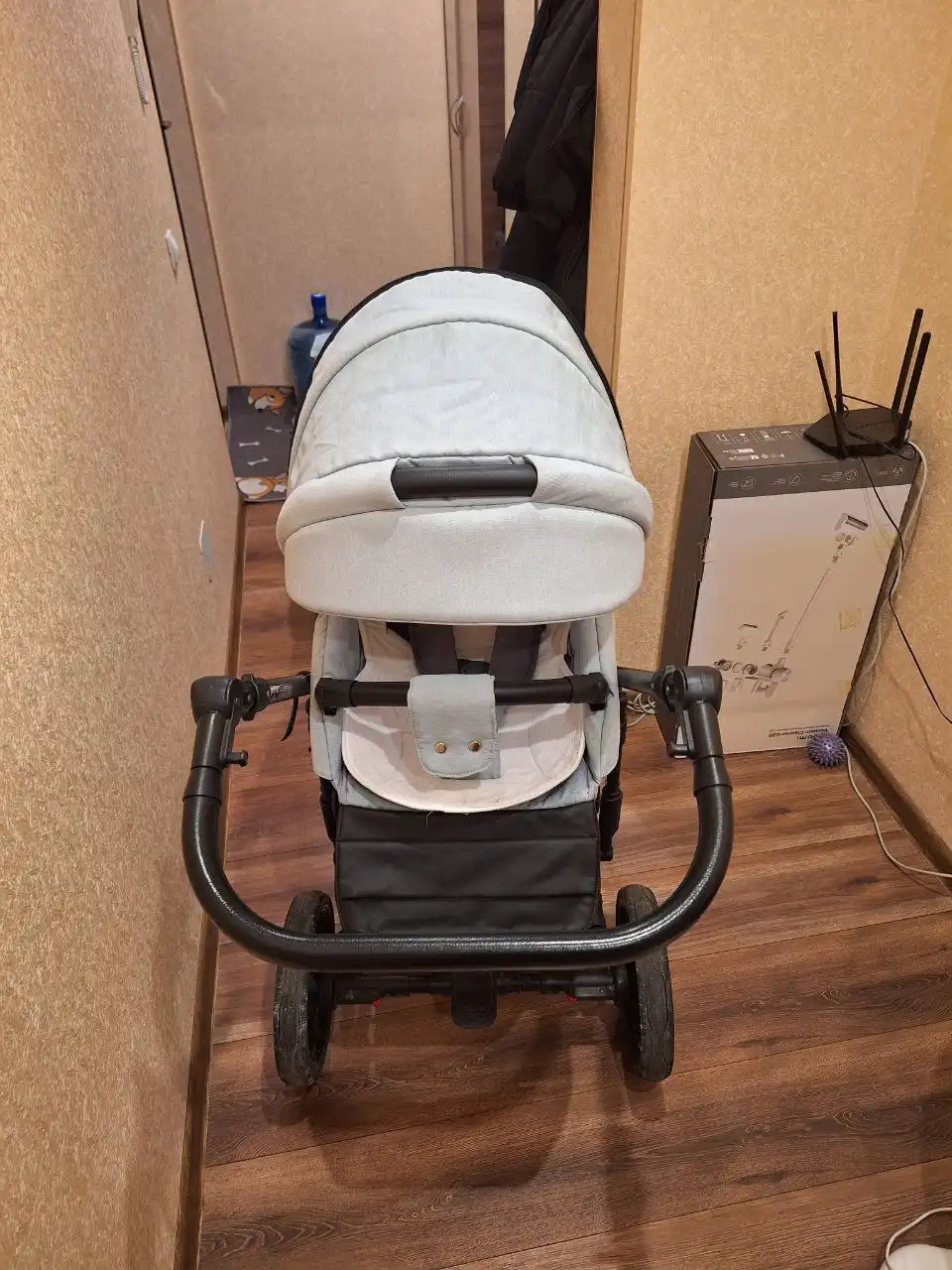 Продаётся коляска 3в1 Adamex с автолюлькой Maxi-Cozi и аксессуарами