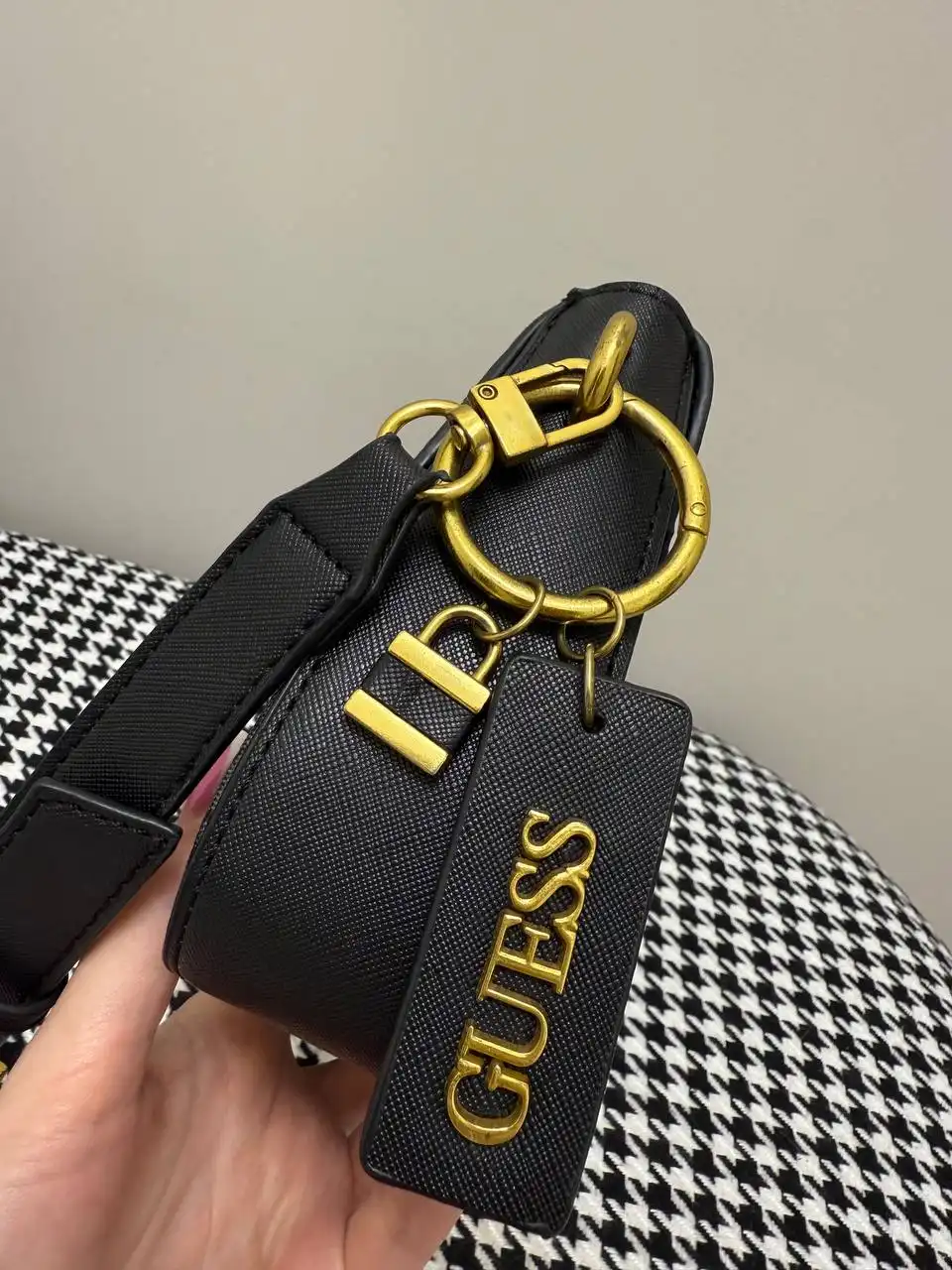 Сумочка Guess Gordelia