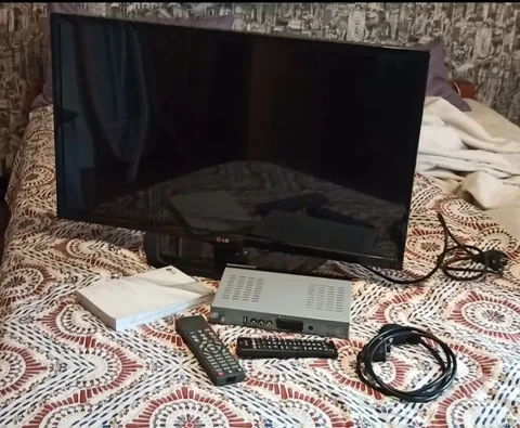 Продам телевизор LG32LN536B б/у - Электроника в Калининград