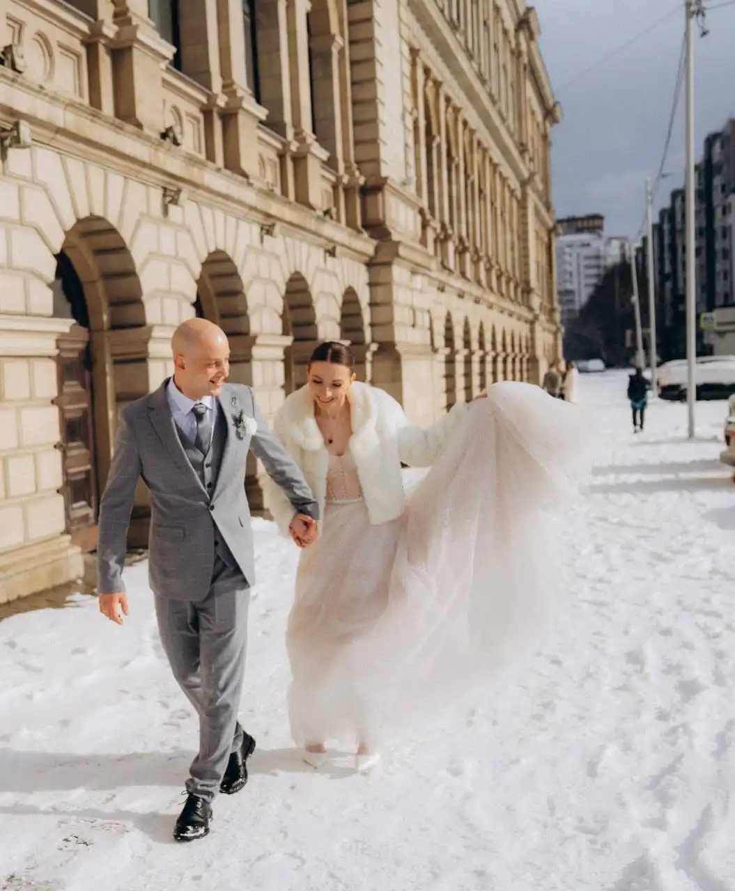 Свадебная шубка молочного оттенка, искусственный мех