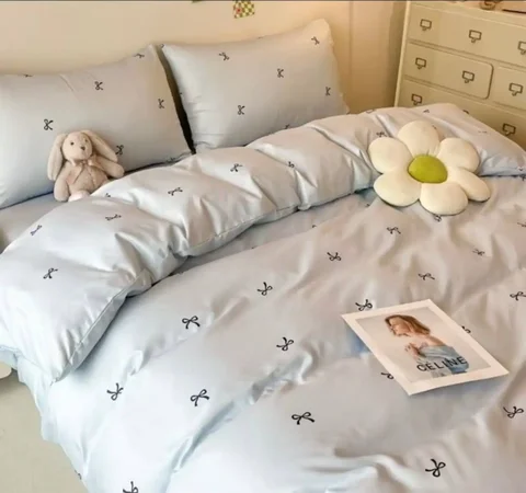 Продам новое постельное белье 180 на 220 - Барахолка в Калининград