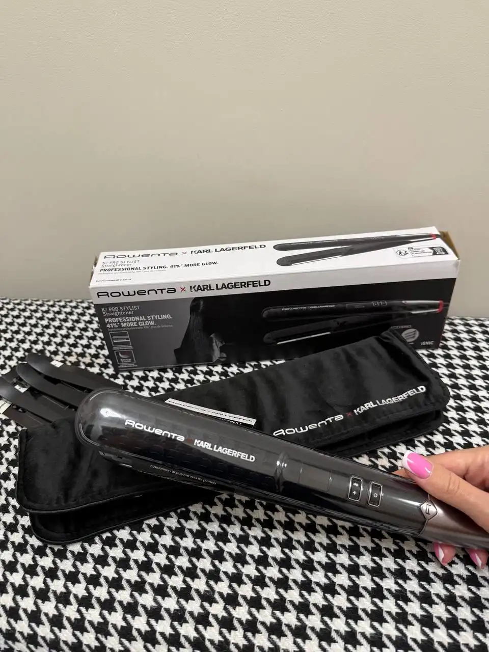 Выпрямитель для волос Rowenta Karl Legerfeld