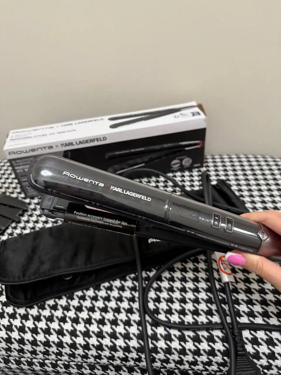 Выпрямитель для волос Rowenta Karl Legerfeld
