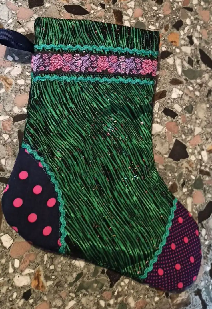 Продам новогодние тканевые сапожки для подарков