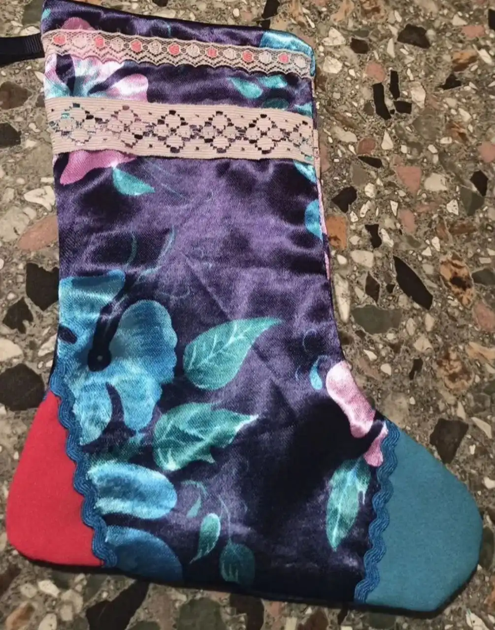 Продам новогодние тканевые сапожки для подарков