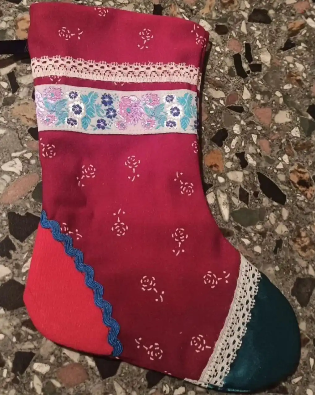 Продам новогодние тканевые сапожки для подарков