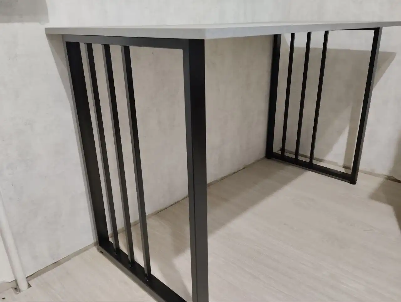 Продам подстолье в стиле лофт