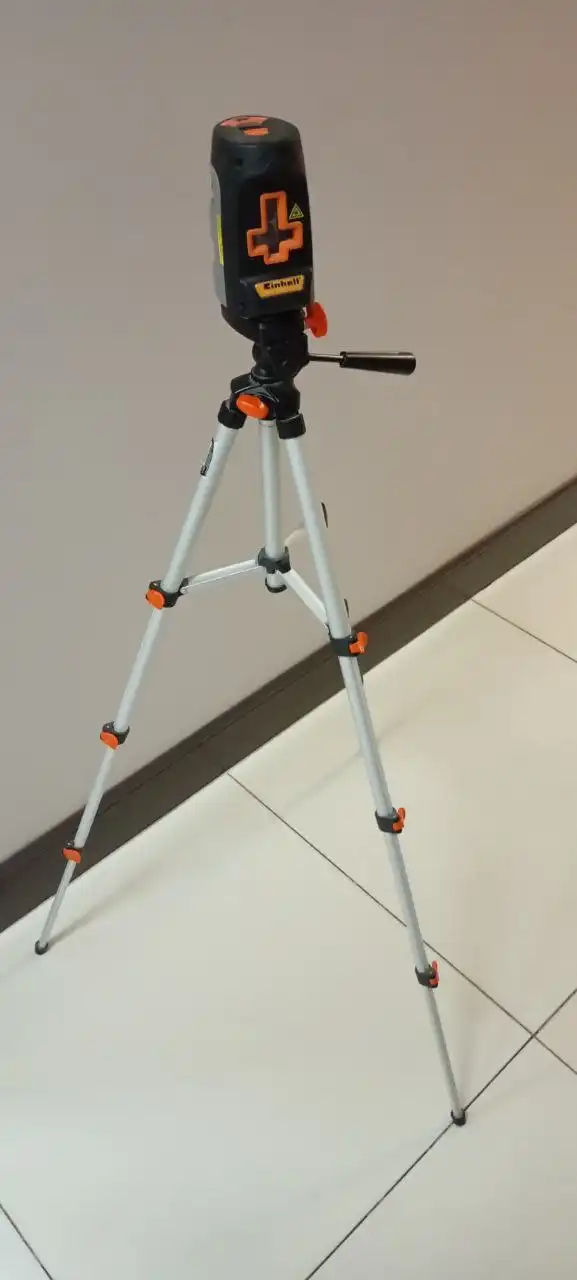 Лазерный уровень Einhell NKL 90/4 с штативом