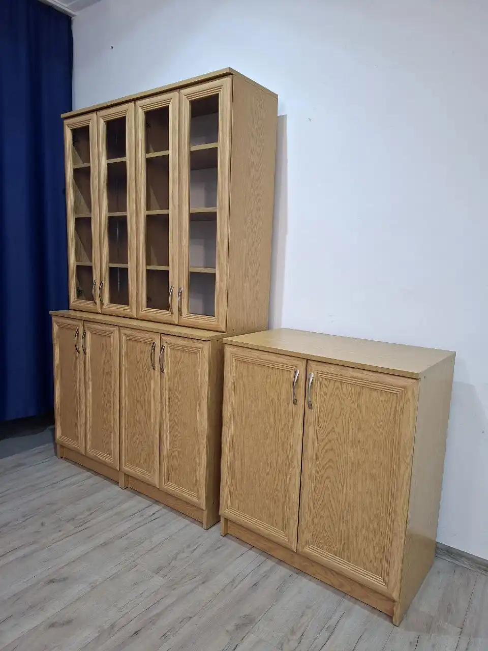 Продажа мебели: комод с тумбами и шкаф из Польши