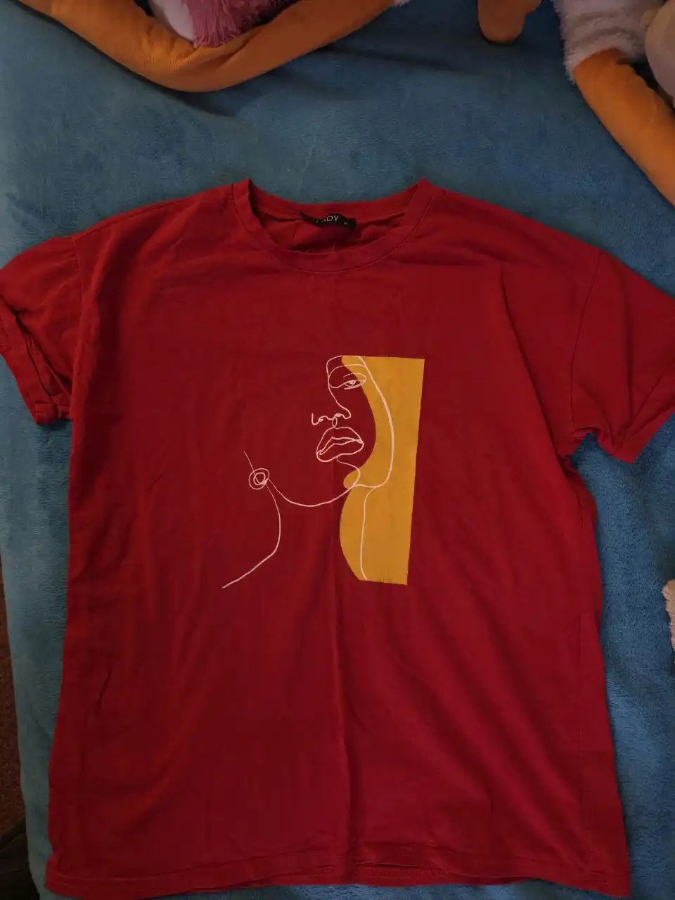 Продажа спортивной и повседневной одежды для женщин, мужчин и детей